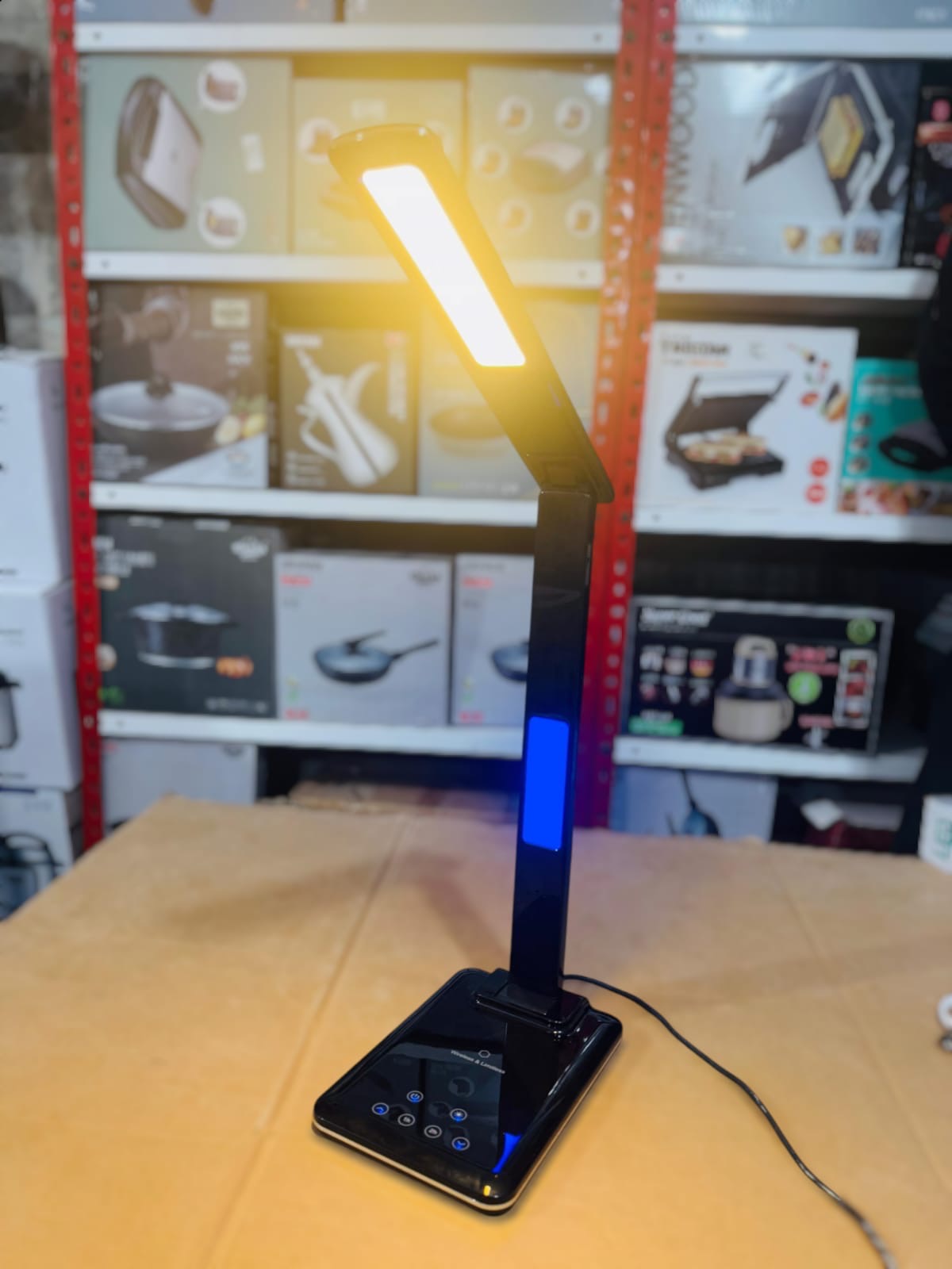 Imported Wireless Charging LED Lamp