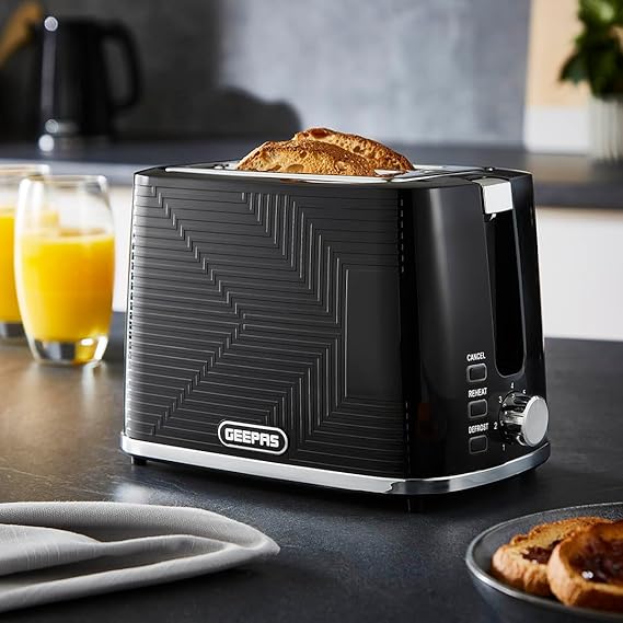 Geepas 2 Slice Toaster with 7 Level Browning Control 900W-36554