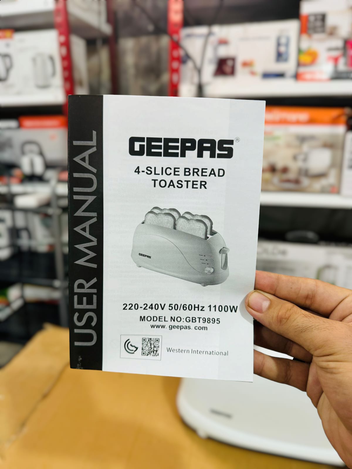 GEEPAS 4-Slice Bread Toaster 1100W-9895