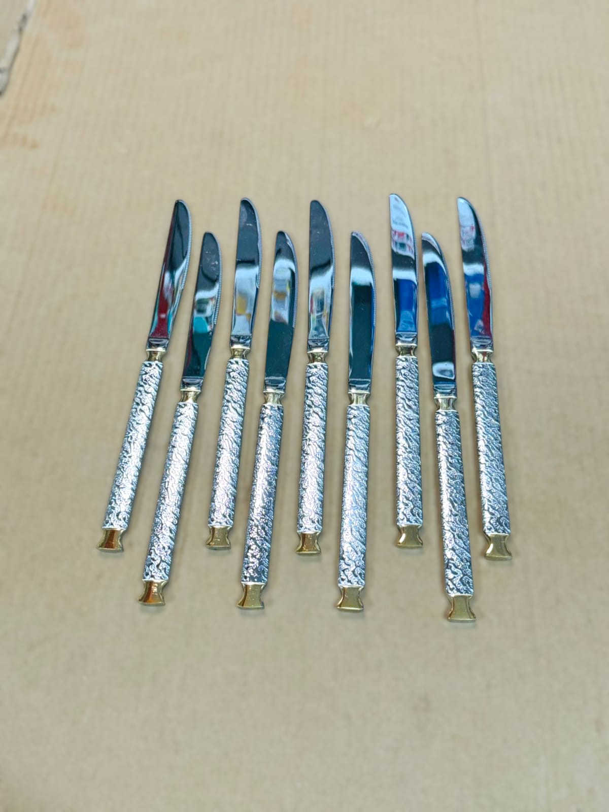 Embossed 2 Types Steel Cutlery Set