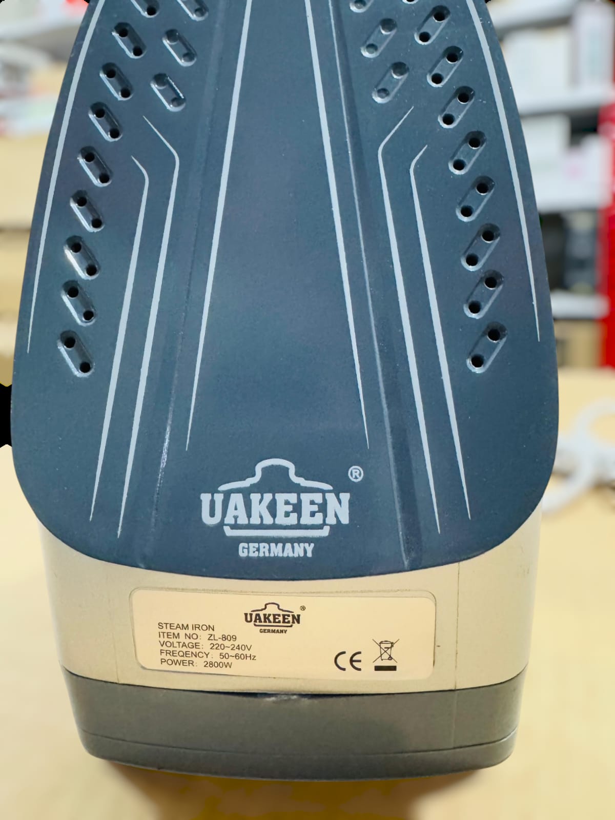 Uakeen Germany Digital Steam Iron ZL-809