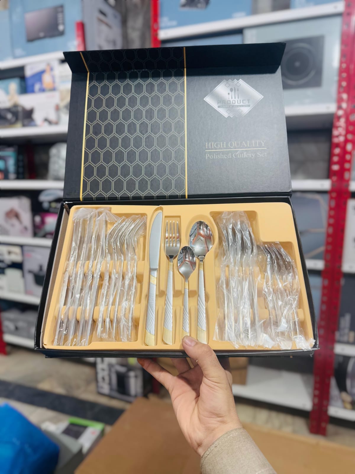 Imported 24pcs Embossed Cutlery Set-Zah